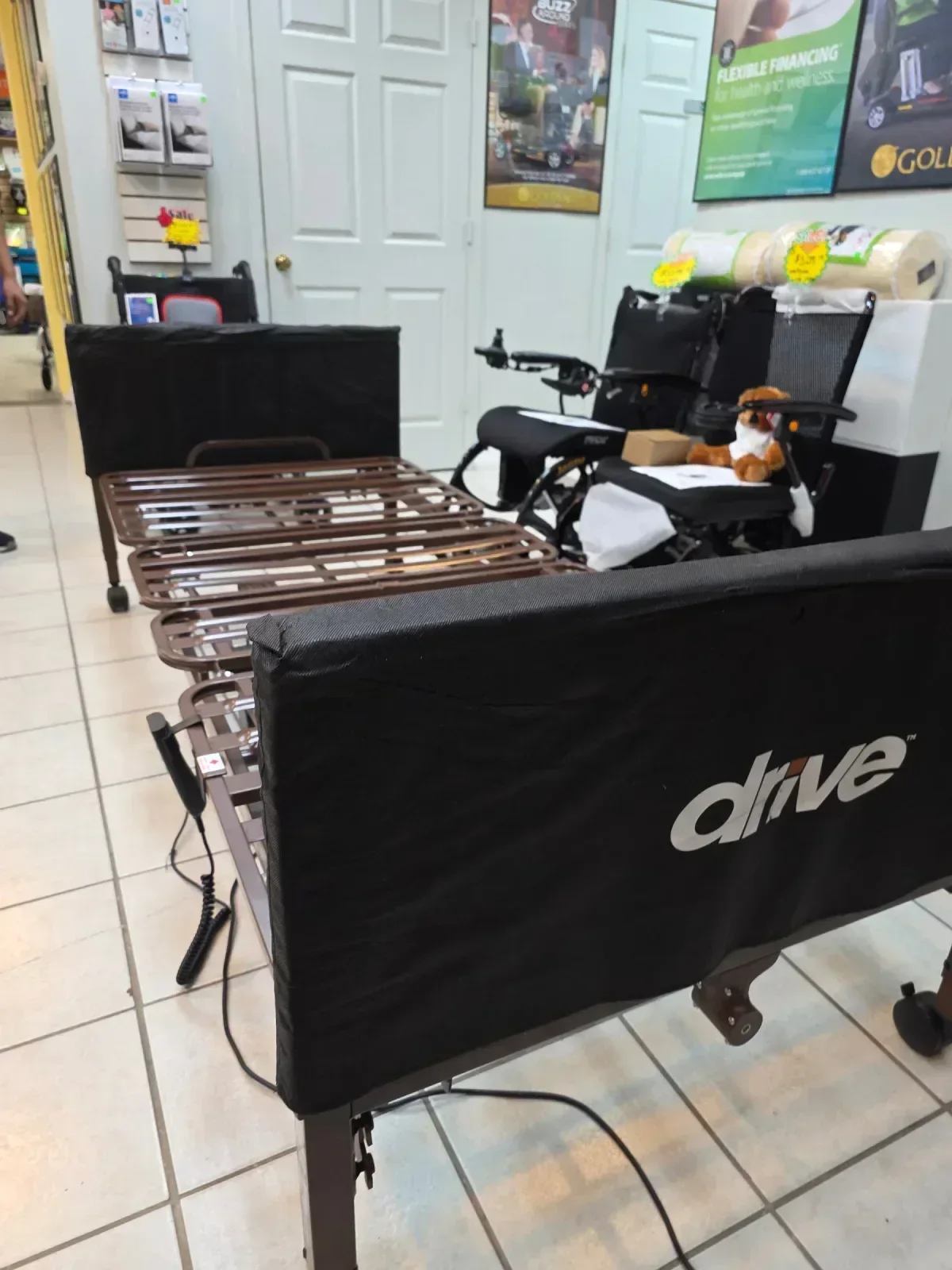 Semi Electric Economy Hospital Bed — photo 4