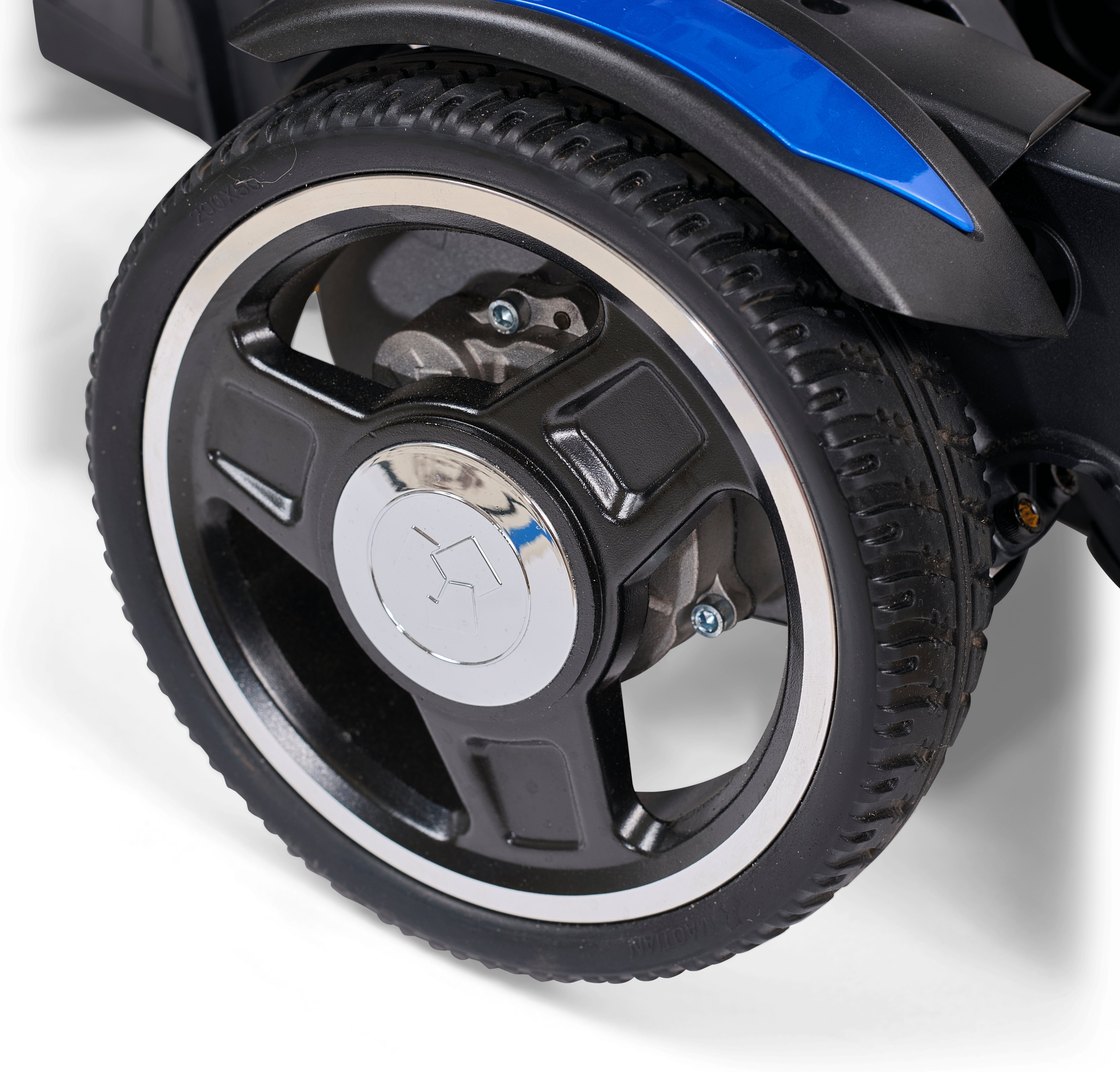 Buzzaround Carry On Power Chair by Golden Technologies