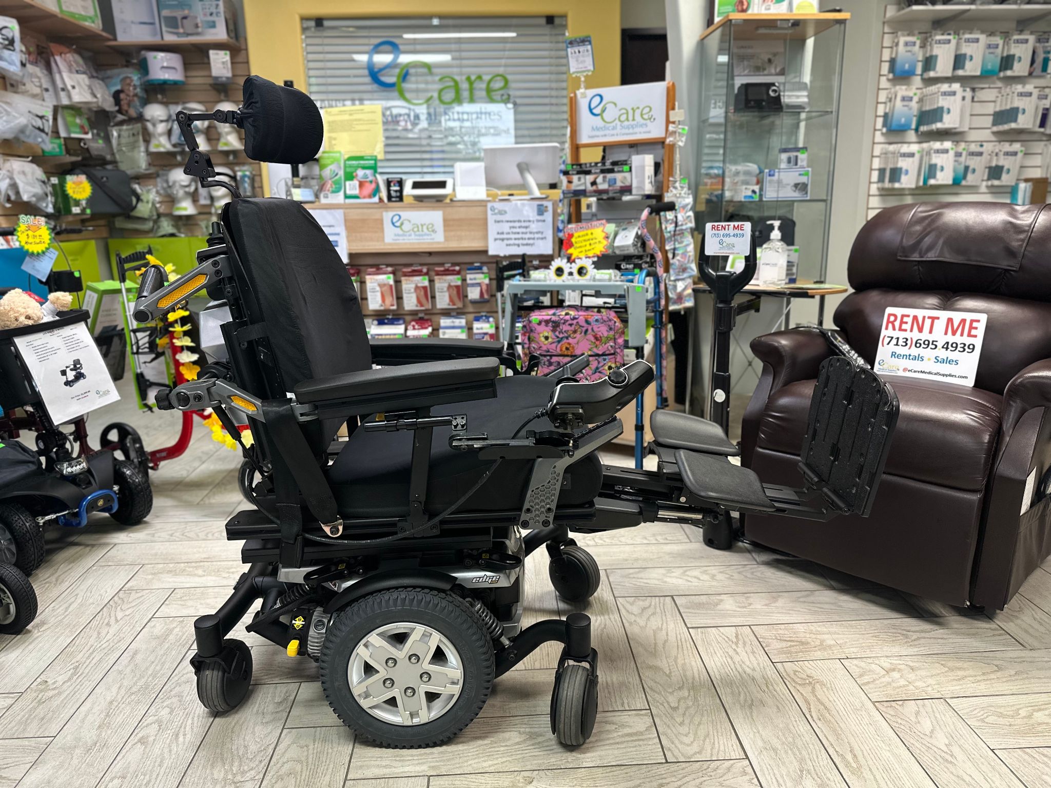 Pride Mobility Quantum Power Wheelchair Rehab Tilting Chair