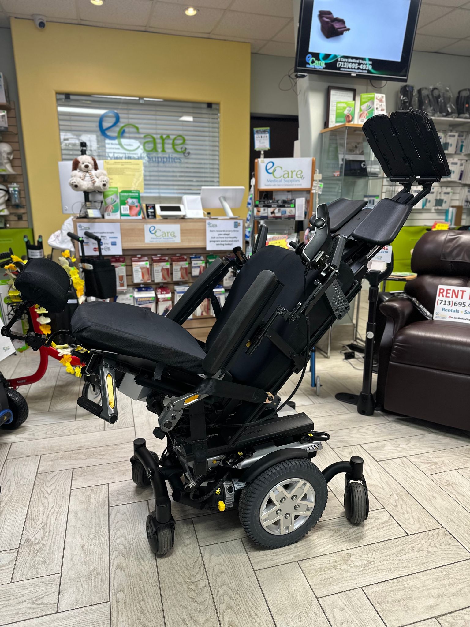 Pride Mobility Quantum Power Wheelchair Rehab Tilting Chair