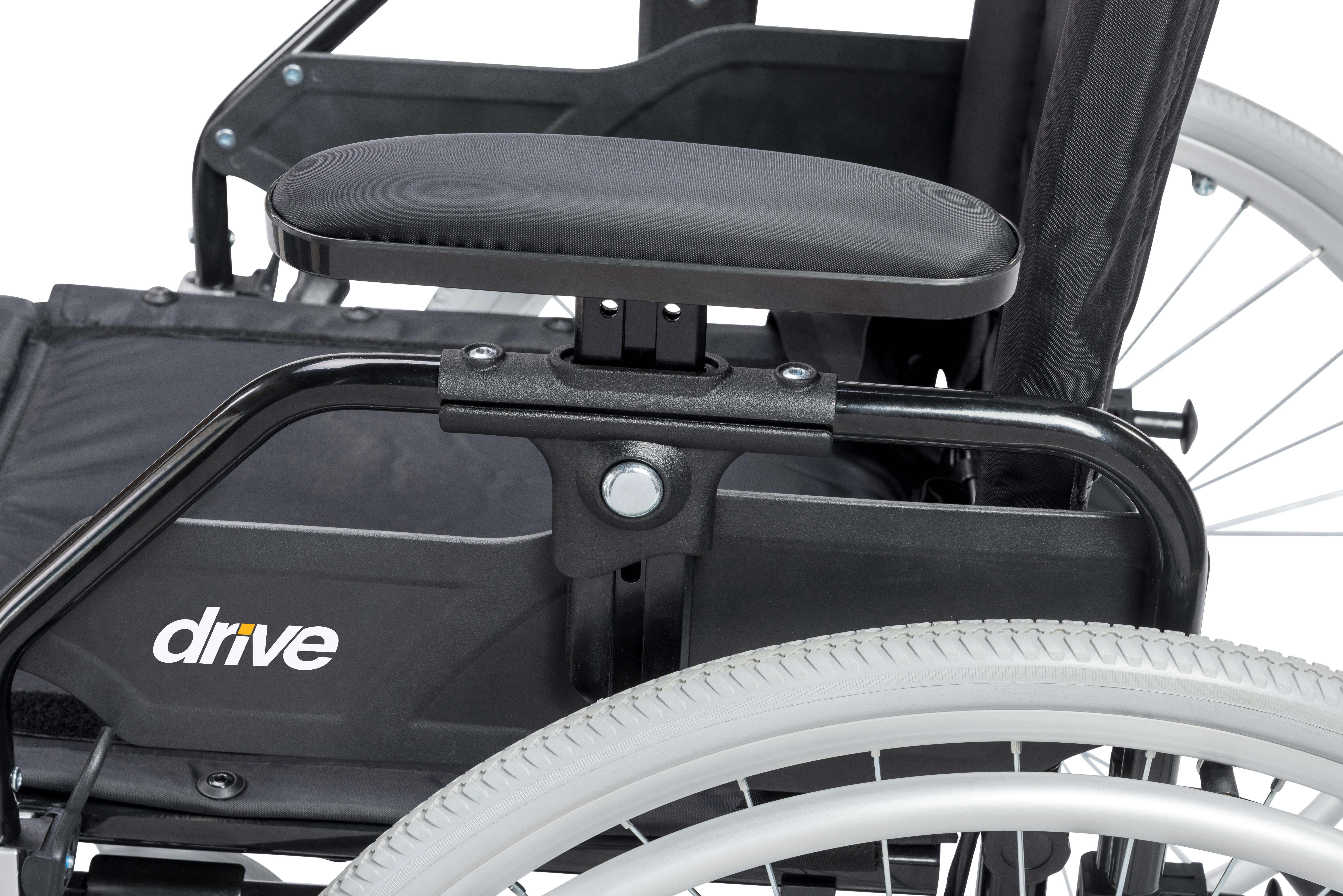Drive Medical Lynx K5 Ultra Lightweight Wheelchair 18W SF